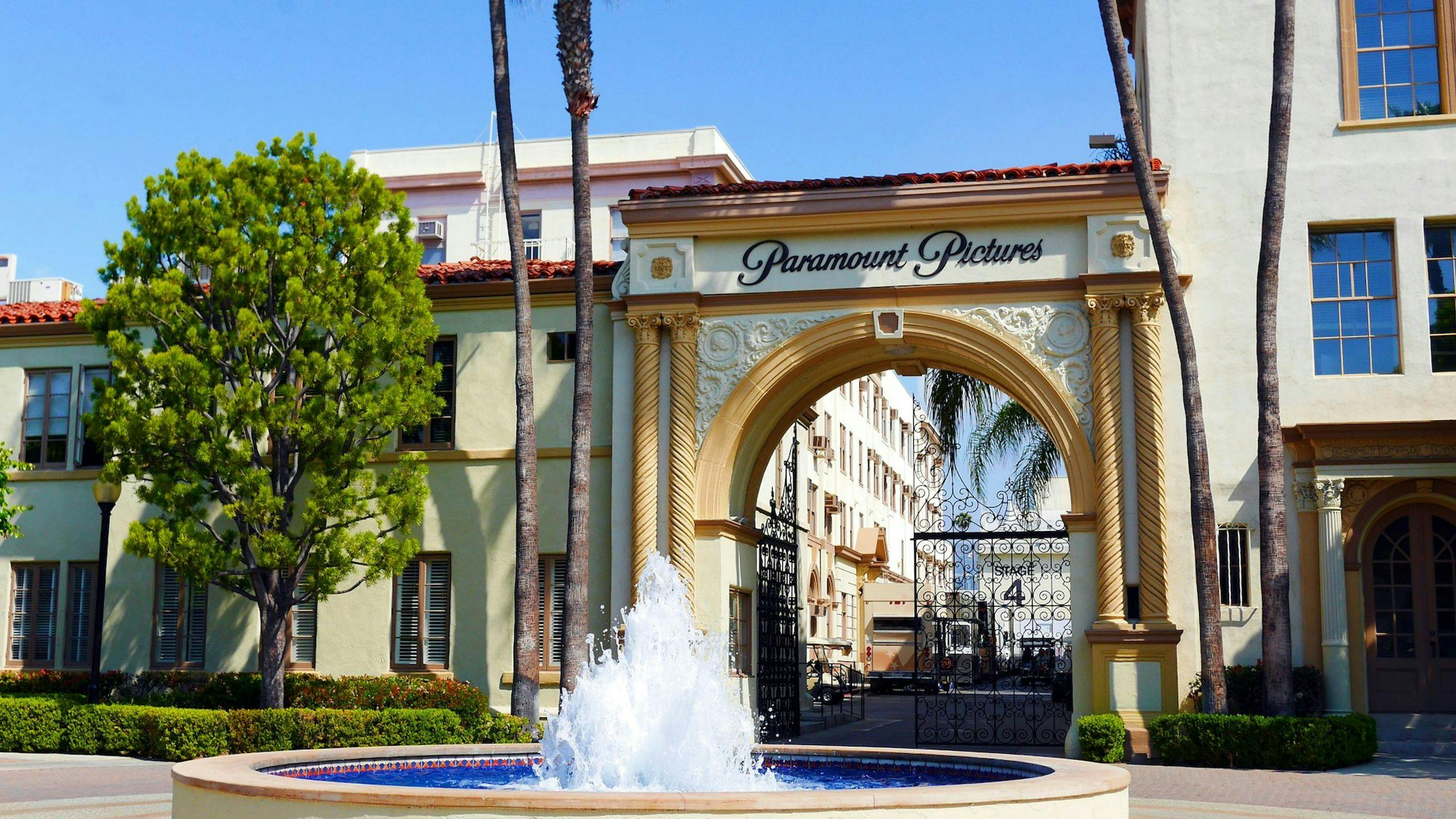 Entrada de los estudios de Paramount en Los Angeles